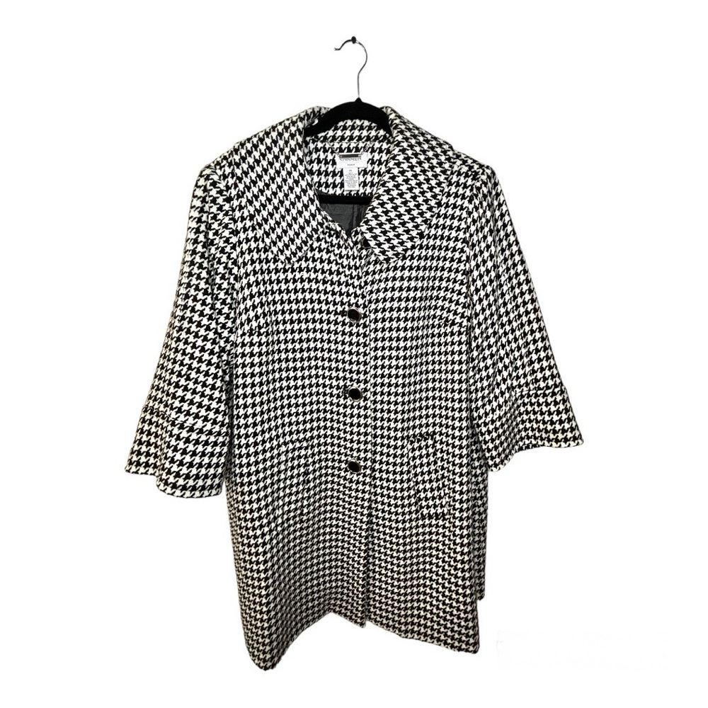 Carmen Marc Valvo Black + White Coat